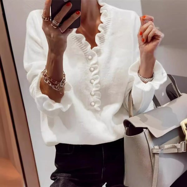 ⁦سترة نسائية شتوية محبوكة بياقة مفتوحة وكشكشة، وبأكمام طويلة⁩ - الصورة ⁦2⁩
